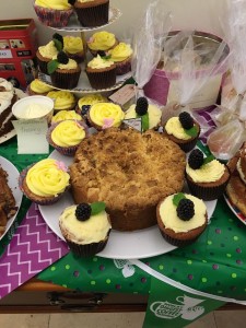 macmillan-cake-sale-4